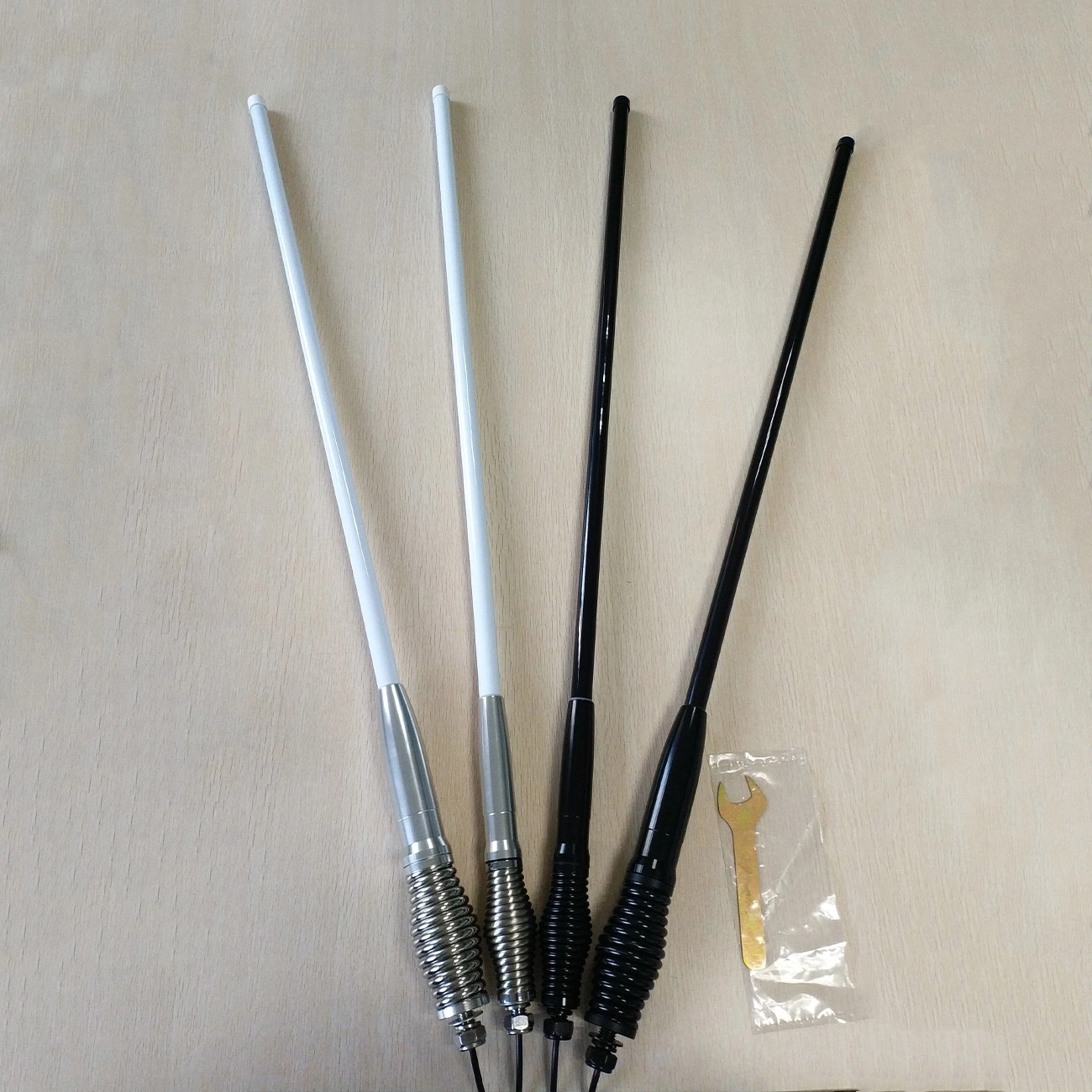 High Gain 6.5dBi Outdoor Mobile Antenna 477MHz with Heavy Duty Spring Vertical Polarization 50 Ohm Impedance for Indoor Use