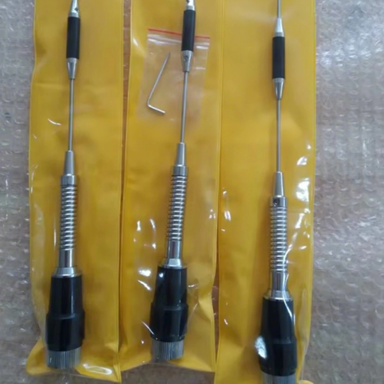 438SN Communication Antenna 144-174MHz Mobile Antenna VHF Car Antenna With PL259 Connector