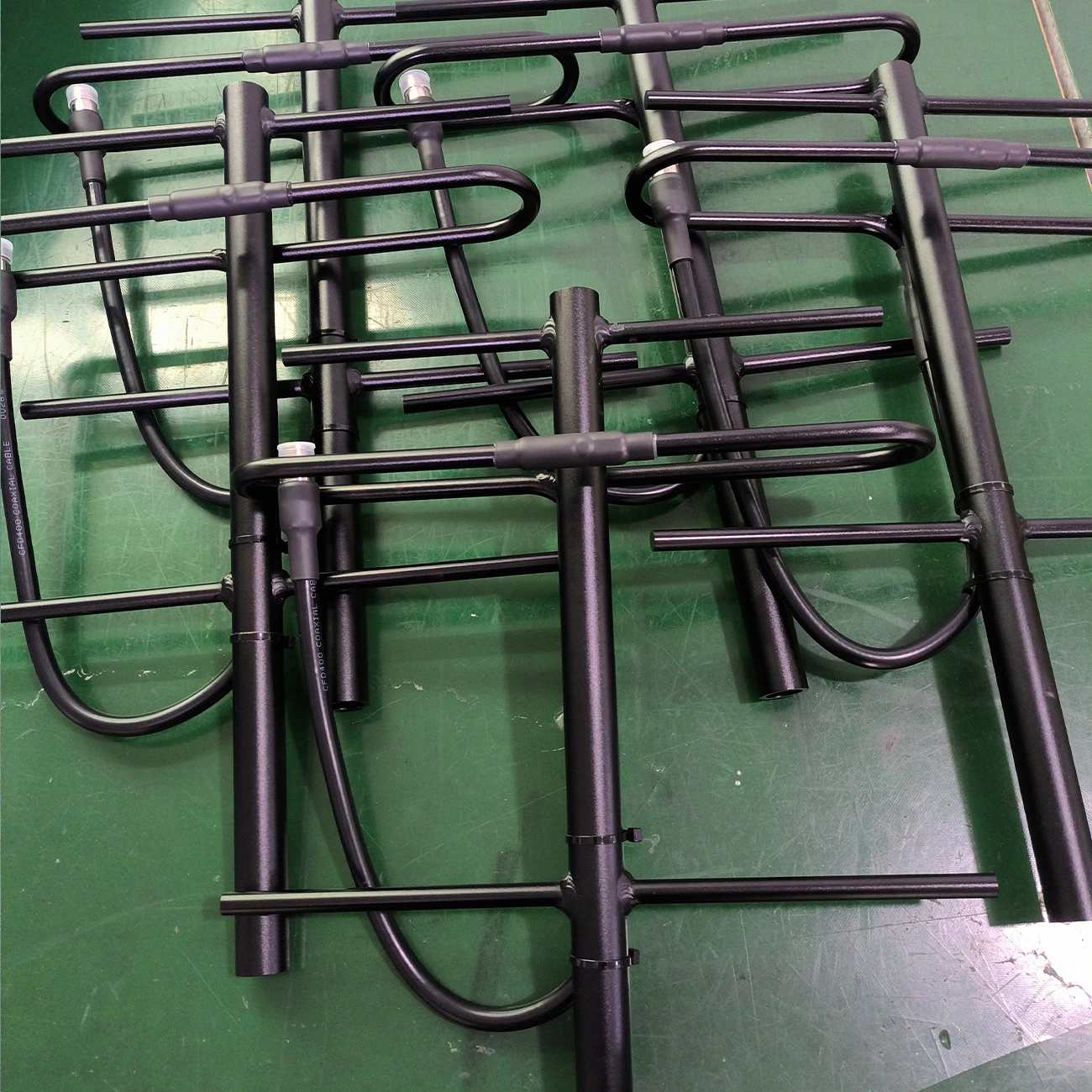 400-470MHz UHF Outdoor Aluminium Alloy Yagi Antenna Omni Radiation Digital Base Antenna Communication