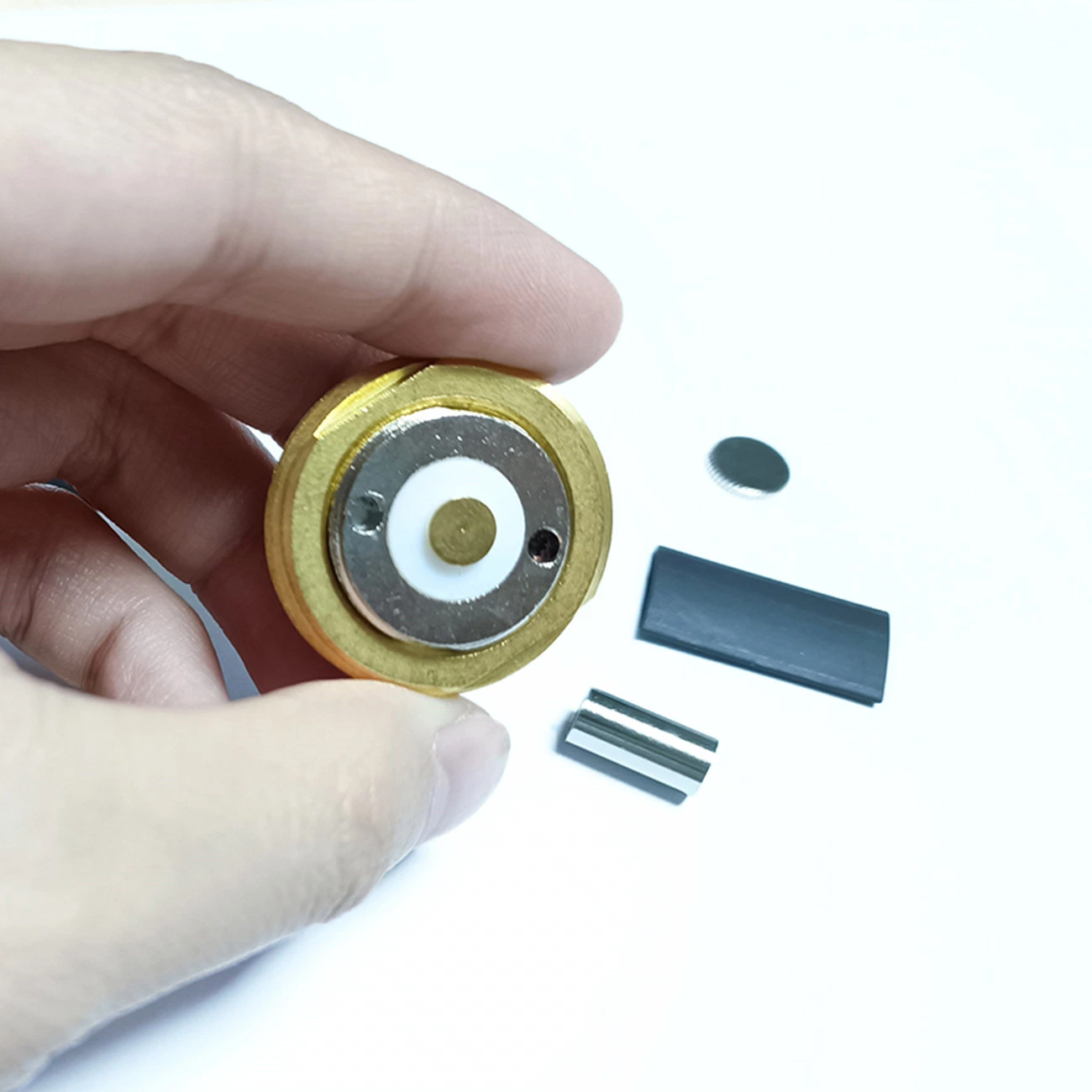 NMO Right Angle 3/4'' Mount Alloyed Low Profile Permanent High Frequency 0 to 6 GHz Crimp Connector Plug for RG58