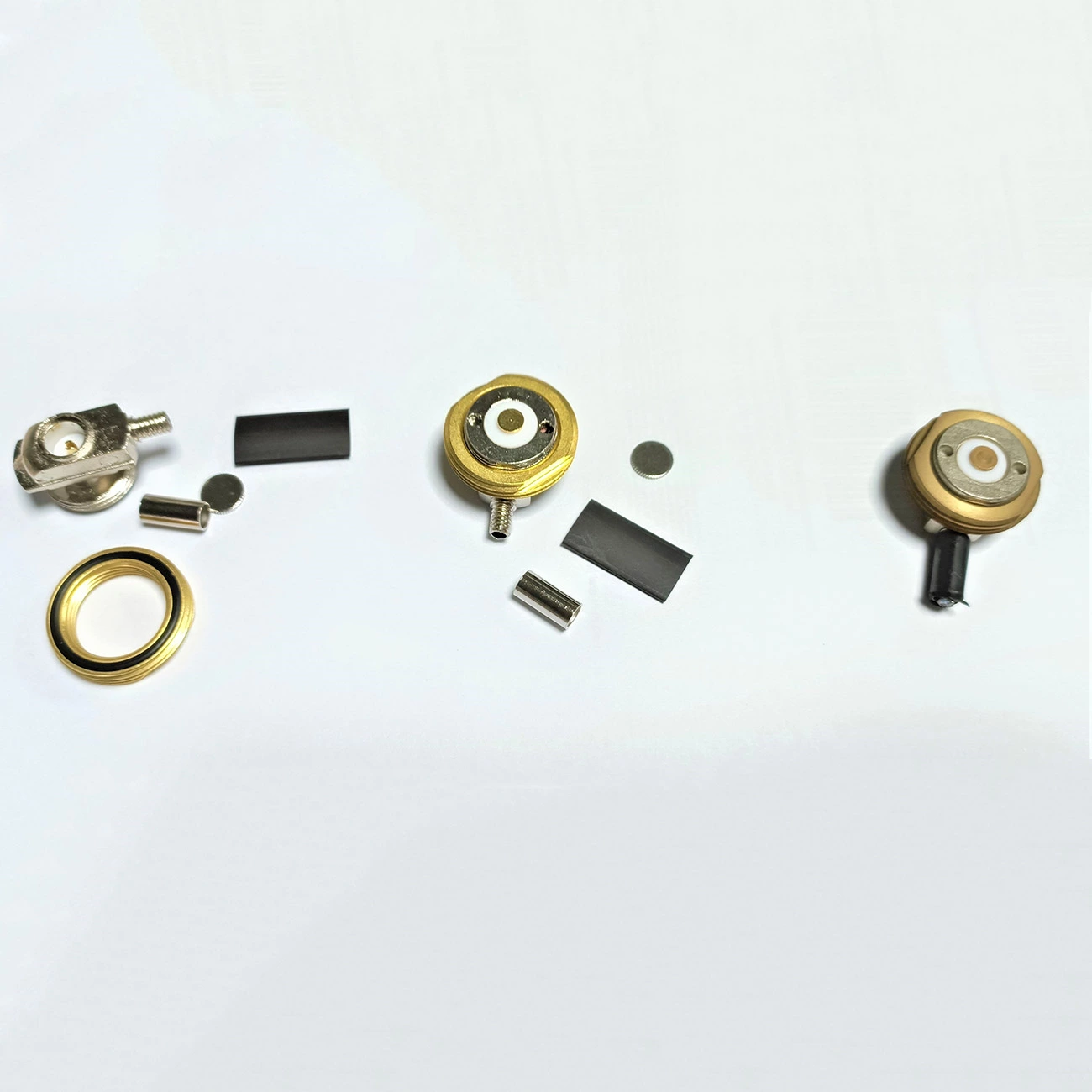 NMO Right Angle 3/4'' Mount Alloyed Low Profile Permanent High Frequency 0 to 6 GHz Crimp Connector Plug for RG58