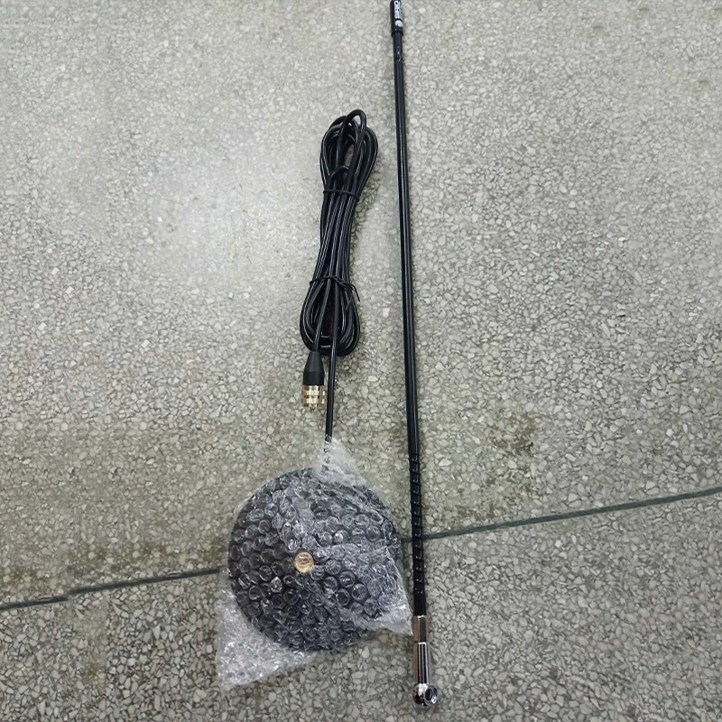 CB82 27MHz Mobile Car Antenna 27.2MHz 27.135MHz Whip Mobile Vehicle Antenna Magnetic Base Antenna for Car Radio Communication