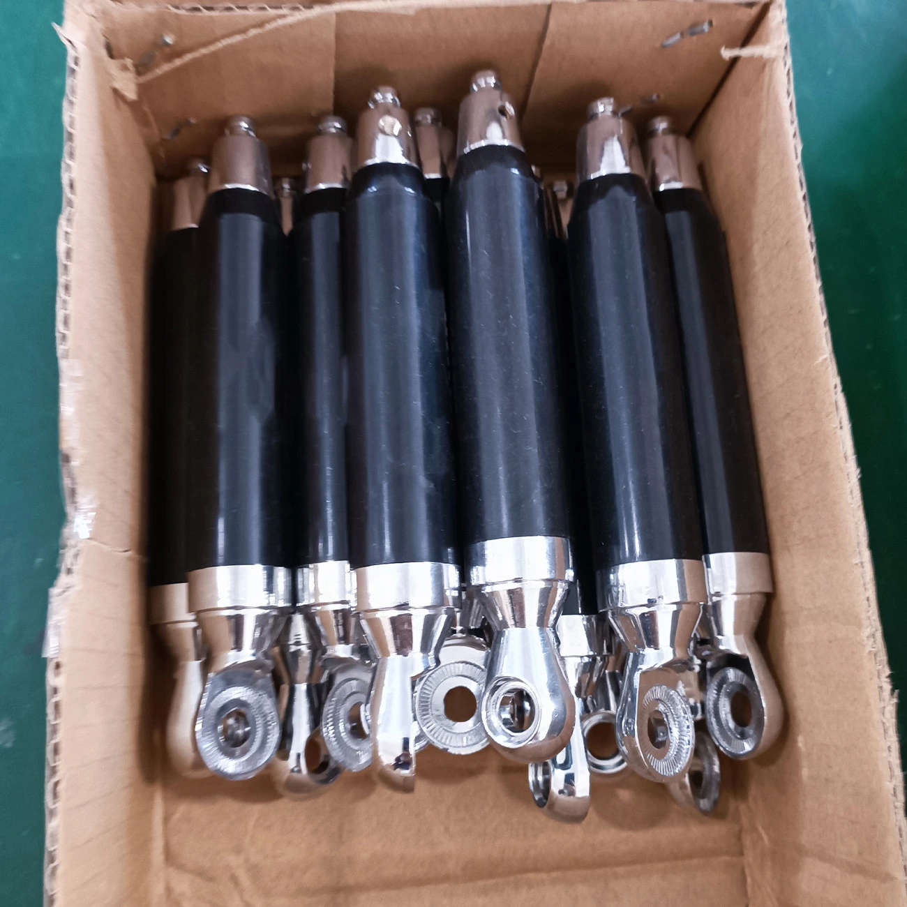 AT1200 Long Ran CB Radio Antenna 26-28MHz HF Mobile Cellular Steel Antenna Vertical Polarization Car Antenna