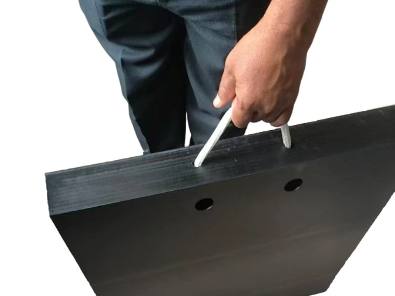 UHMWPE Outrigger Pads with Rope Handles – Easy to Carry, Built to Last