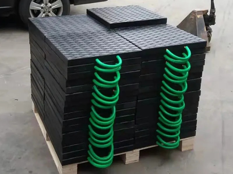 CNC-Engraved Anti-Slip UHMWPE Outrigger Pads – Precision Texture for Maximum Grip